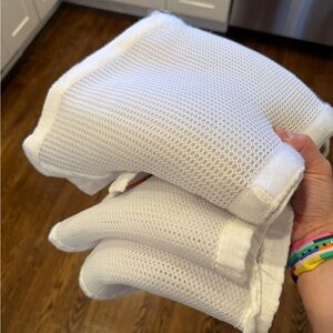 Pottery Barn Kids White Mesh Crib Bumber